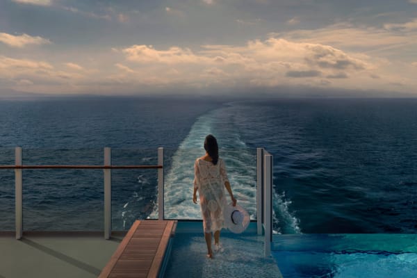 P&O Cruises © Jason Knott