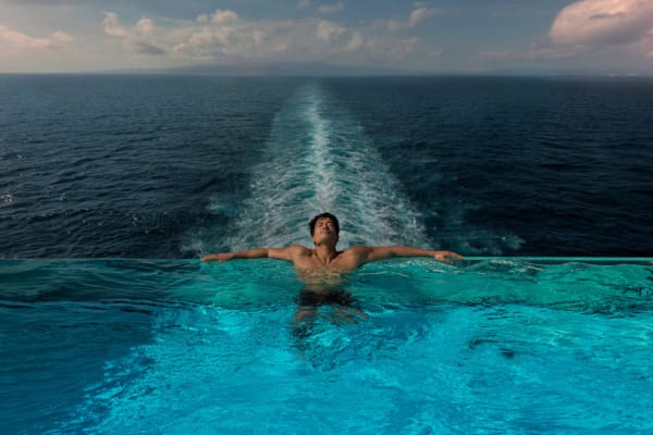 P&O Cruises © Jason Knott