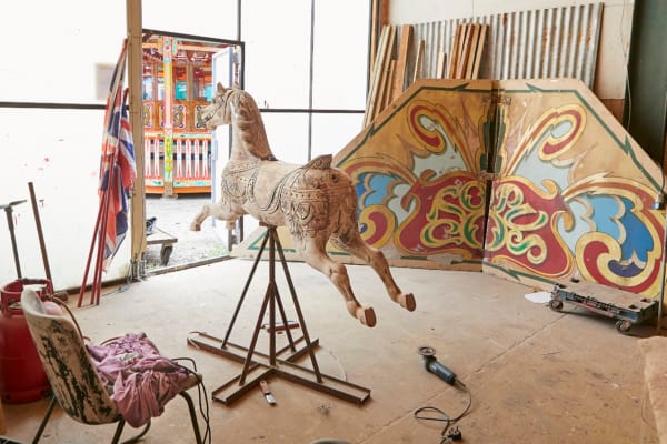 Paintless horse © Zoe Norfolk